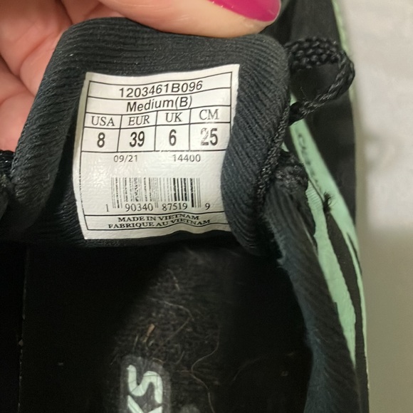 Brooks Launch GTS - Picture 6 of 8